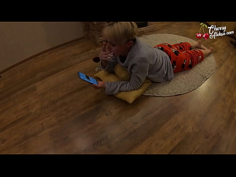 ❤️ Galna blondinen suger en enorm kuk och studsar på den - Analsex Kvalitets porr at sv.pornpics-de.ru ❌️